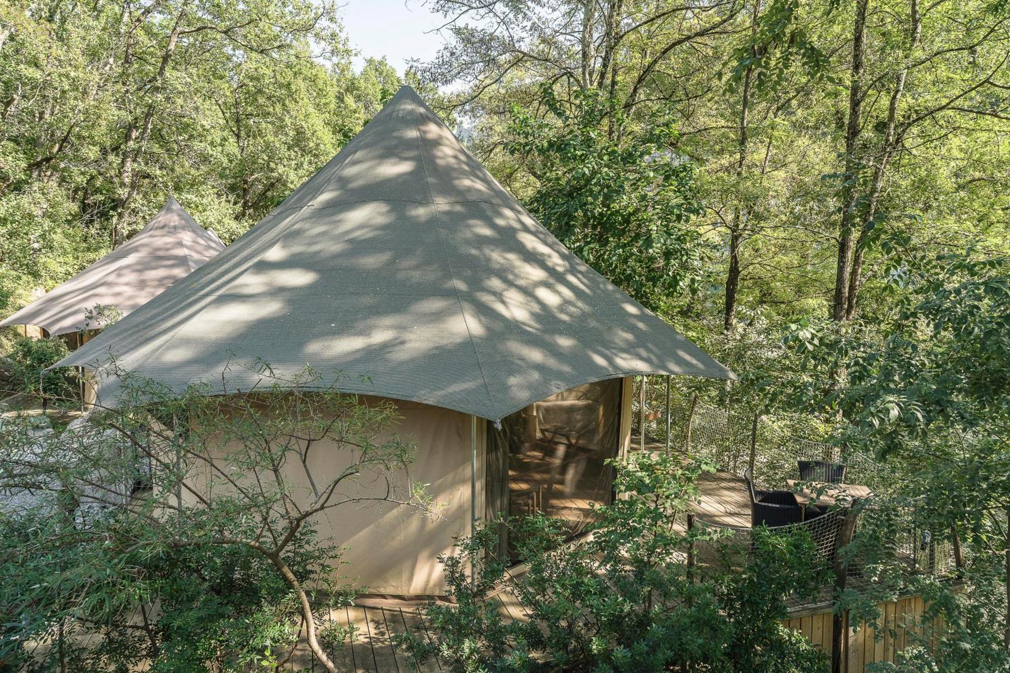 Prehistoric Lodge Vallon-Pont-dʼArc Esterno foto