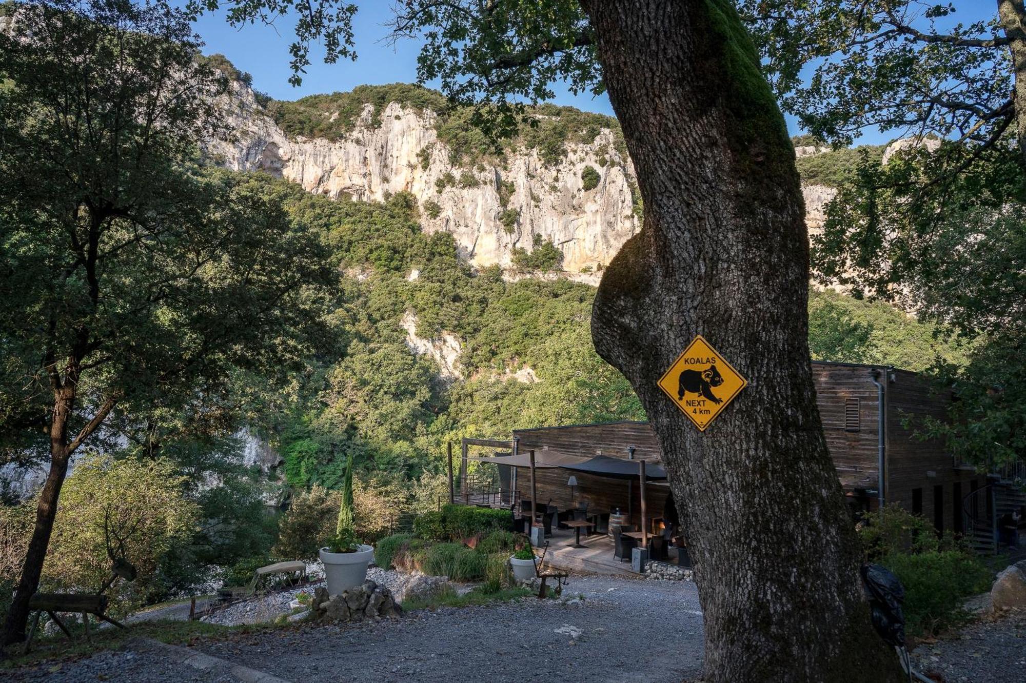 Prehistoric Lodge Vallon-Pont-dʼArc Esterno foto