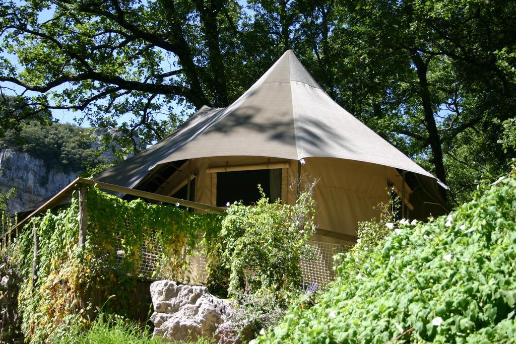 Prehistoric Lodge Vallon-Pont-dʼArc Camera foto